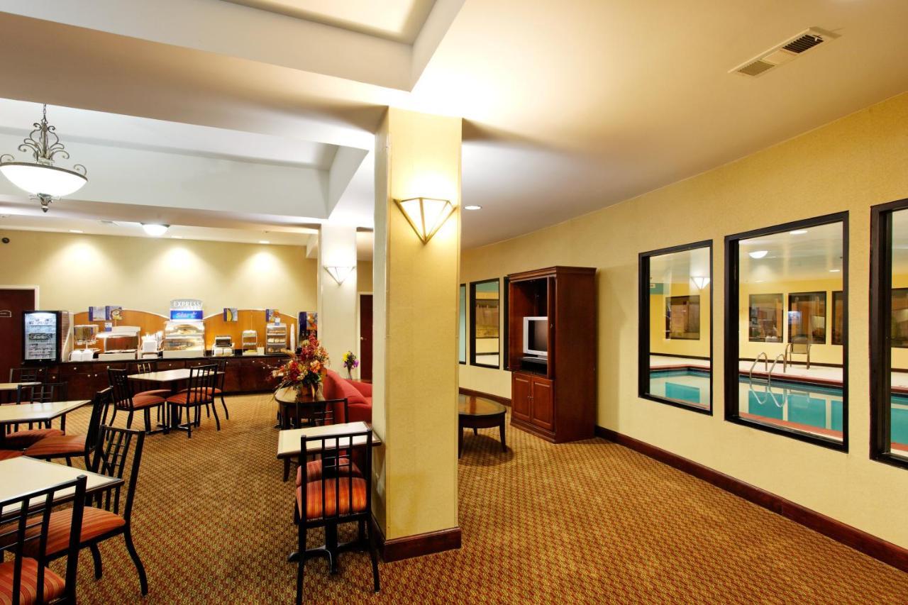 Holiday Inn Express & Suites Sylacauga Exteriör bild