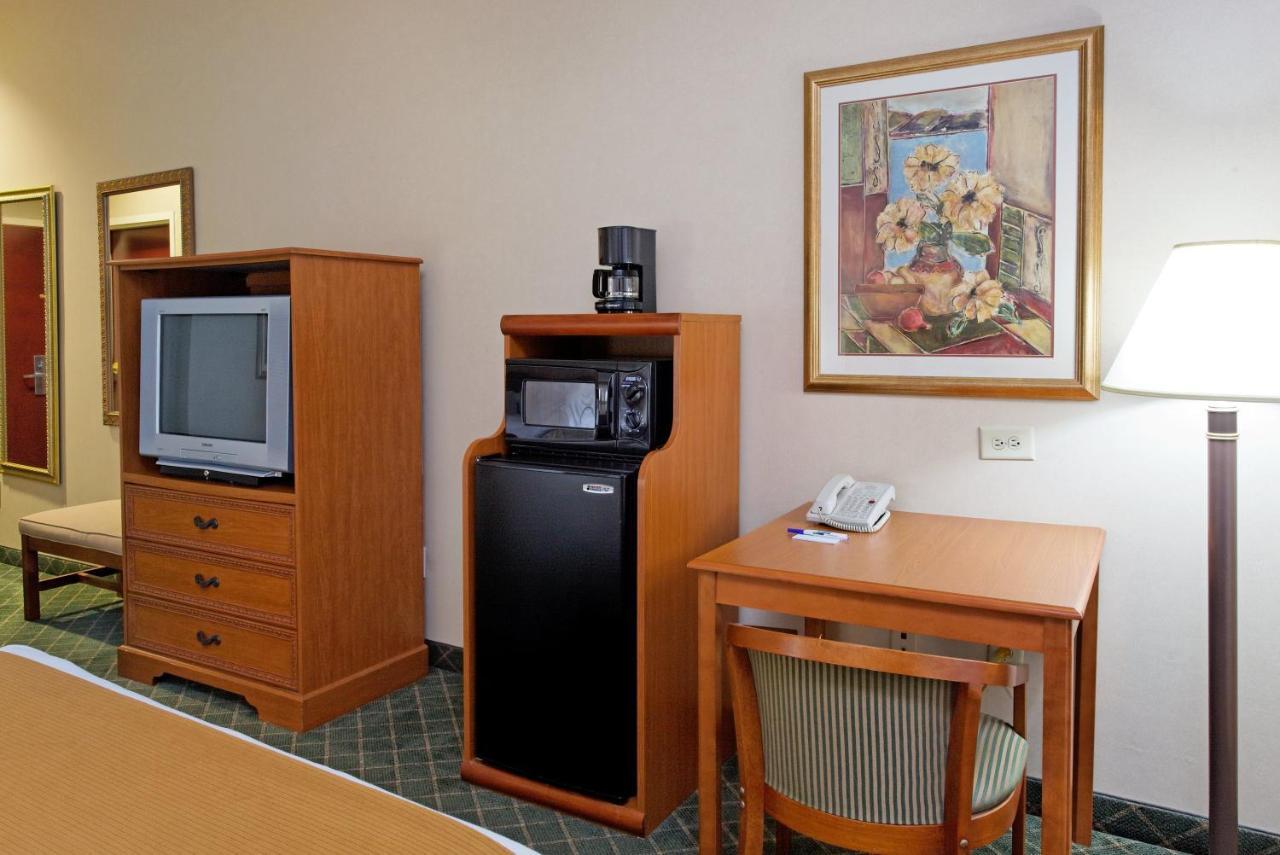 Holiday Inn Express & Suites Sylacauga Exteriör bild